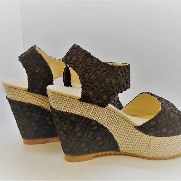 7.5 New Wedge Sandal High Heel Shoe - Picture 1 of 11